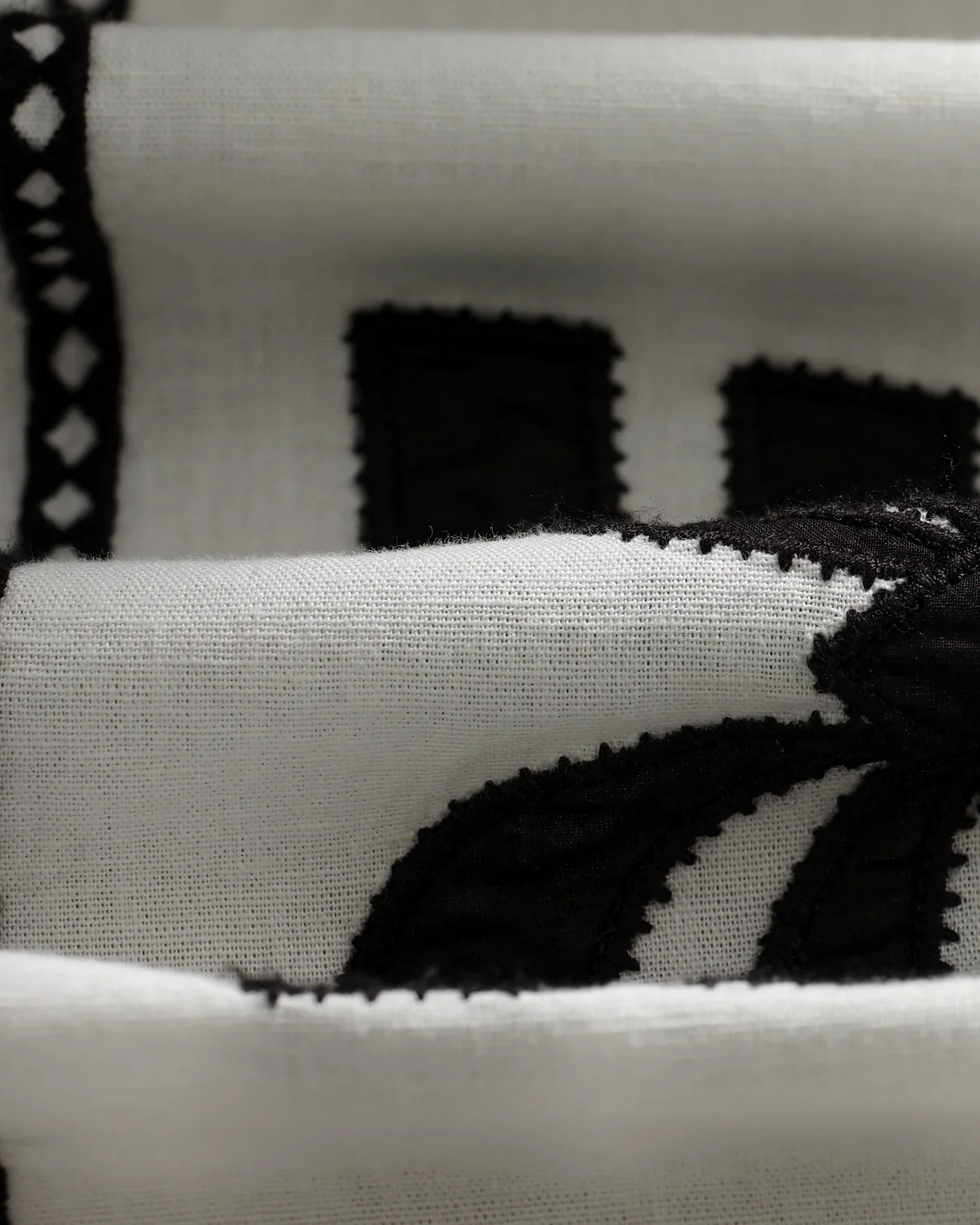Wax London Didcot Shirt Border Applique - Ecru / Washed Black - Image 9
